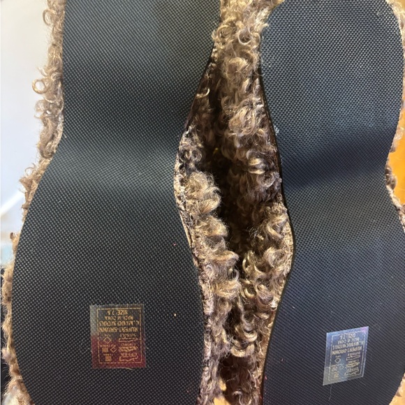 Azalea Wang Brown Fuzzy Slippers - Picture 4 of 4